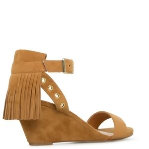Shoe Dazzle Camel Fringe Wedge Sandals